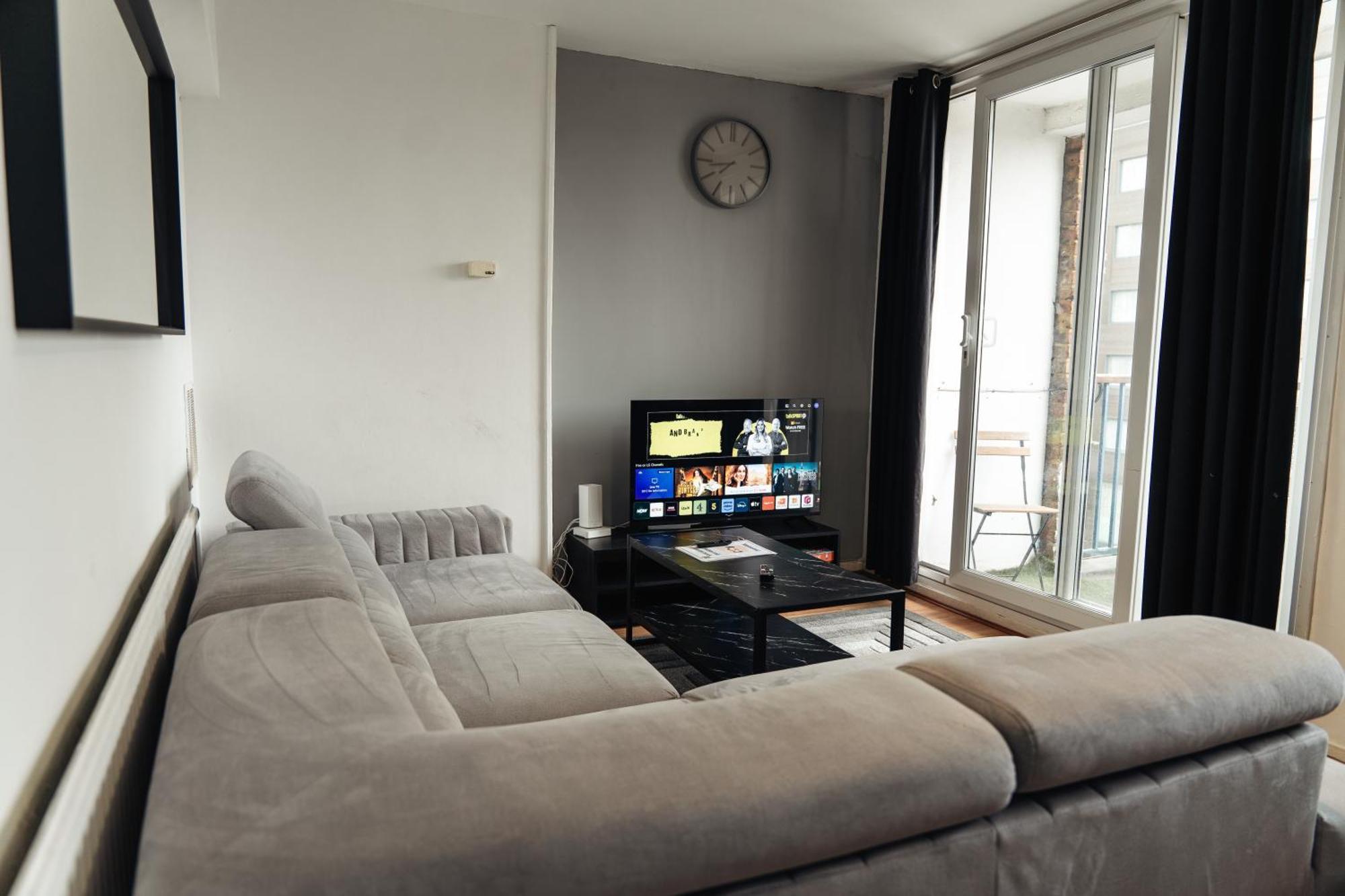 Shard View 2 Bed Entire Flat Apartment ลอนดอน ภายนอก รูปภาพ